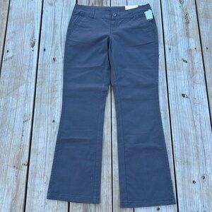Maurice’s grey khaki pants size 7/8 NWT